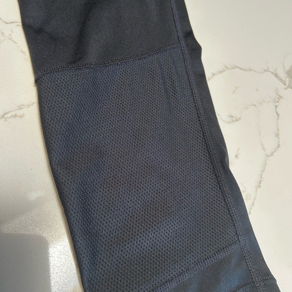 Nike Dri-Fir Cropped Black Leggings - Picture 6 of 6